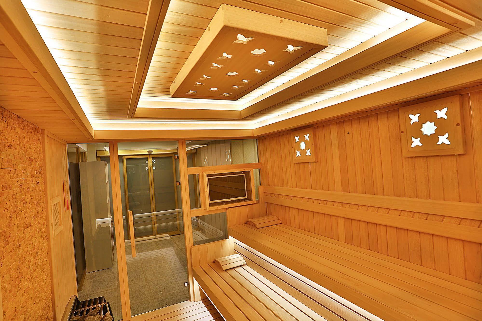 Emirhan Palace Otel 3*