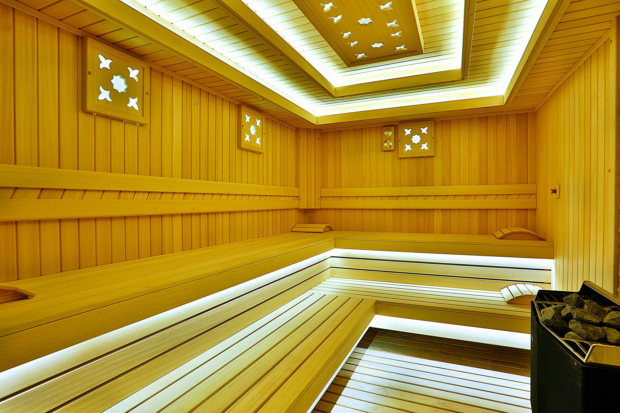 Emirhan Palace Otel 3*